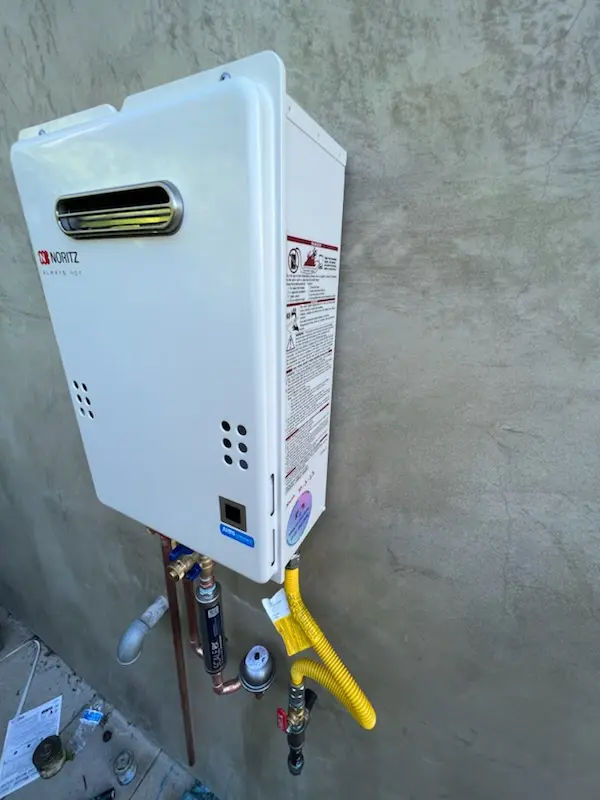 Tankless water heater installation for Onnalinda homes